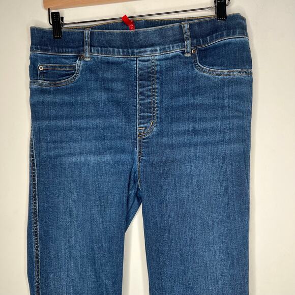 Spanx Midnight Pull On Flare Jeans Size XL - Picture 3 of 5